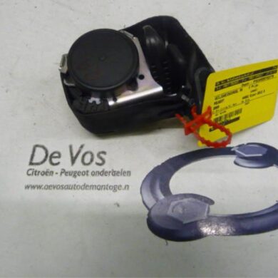 Peugeot 2008 1.2 Vti 12V PureTech 82 Rear seatbelt, right 2013 96781656XY