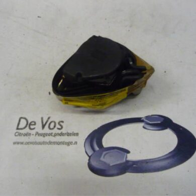 Peugeot 306 1.8i 16V Rear seatbelt, right 1999 8973W8