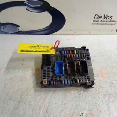 Peugeot 508  Zekeringkast 2011 6500HK-9810719480