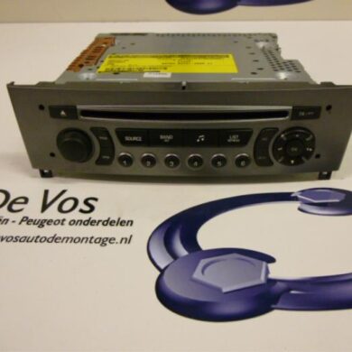 Peugeot 308 1.4 VTI 16V Radio CD Speler 2008 16077683XH-657957-657958-16077684XH