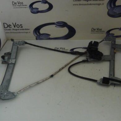 Peugeot 207  Window mechanism 2-door, front right 2011 9222GH