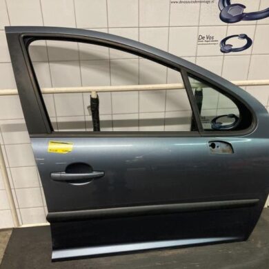 Peugeot 207 1.4 16V Tür 4-türig rechts vorne 2007 9004X8