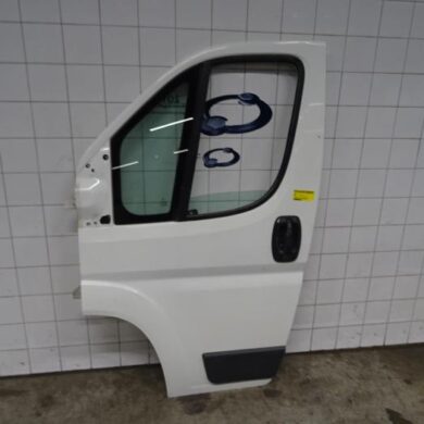 Peugeot Boxer  Portier 4Deurs links-voor 2011 9002EJ-9002FG