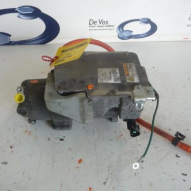Peugeot iOn  Air conditioning pump 2011 1611082480-648773