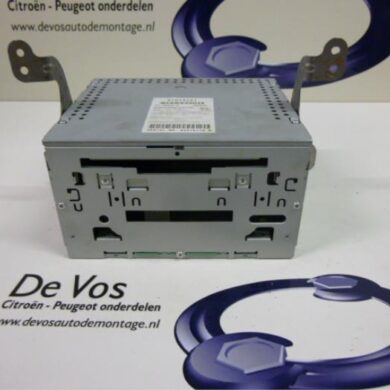 Citroen C-Crosser 2.4 16V Radio CD Speler 2008 6574SG