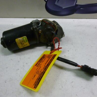 Peugeot Expert 1.9 D 220 C Front wiper motor 2004 640593
