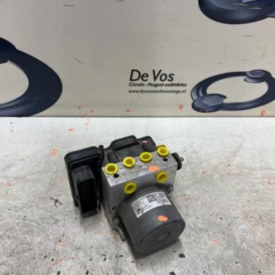 Peugeot 308 1.5 BlueHDi 130 ABS pump YHZ 2020 1637318380-1682599880