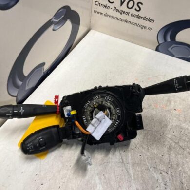 Peugeot 2008 1.6 BlueHDi 120 Combischakelaar Stuurkolom 2016 98081769ZD