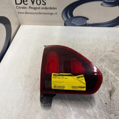 Peugeot 2008 1.5 BlueHDi 120 Achterlicht links 2019 9814758480