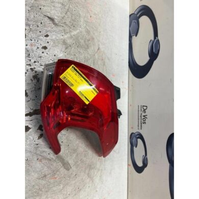 Peugeot 2008 1.6 BlueHDi 120 Achterlicht rechts 2016 9678074380