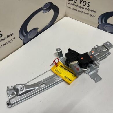 Peugeot 5008 1.6 BlueHDi 115 Ruitmechaniek 4Deurs links-achter 2015 1607675380