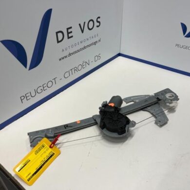 Peugeot 107 1.0 12V Ruitmechaniek 4Deurs rechts-voor 2012 9222T6