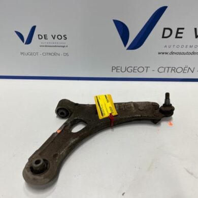Citroen Berlingo 1.5 BlueHDi 75 Draagarm rechts-voor 2019 9815014380