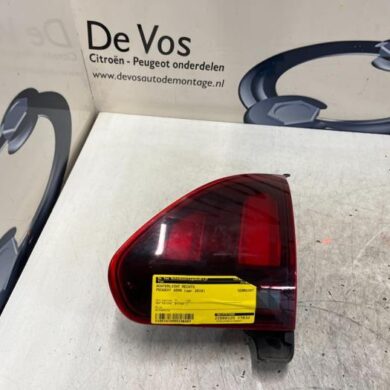 Peugeot 2008 1.5 BlueHDi 120 Achterlicht rechts 2019 9814757280