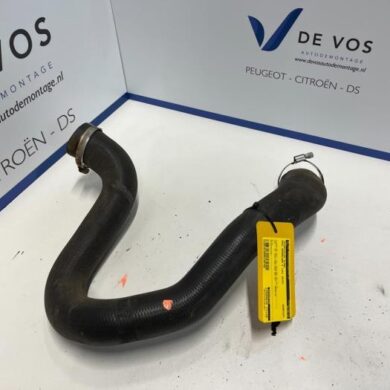 Opel Grandland X 1.5 CDTI 130 Intercooler hose YHZ 2019 9820100780