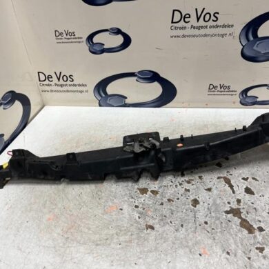 Peugeot 1007 1.4 Lock plate 2005 780726