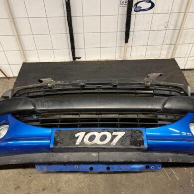 Peugeot 1007 1.4 Front bumper 2005 7401GK