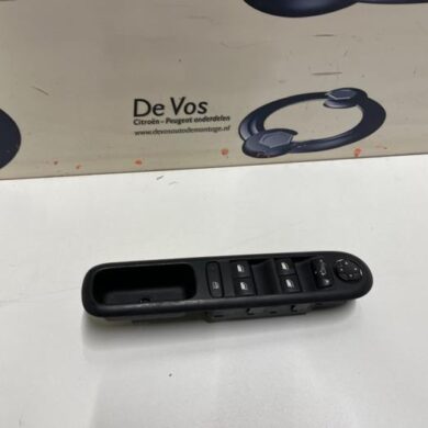 Peugeot 5008 1.6 BlueHDi 115 Multi-functional window switch 2015 98144143ZD
