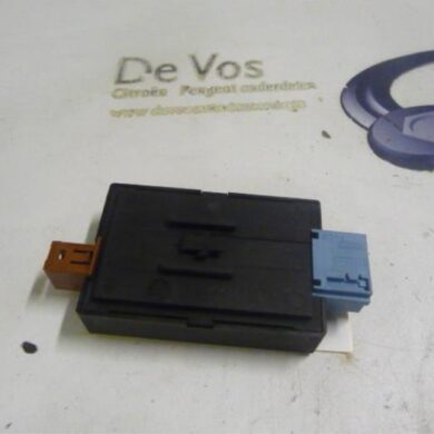 Peugeot 508  Alarm module 2012 6680V0-6680V1