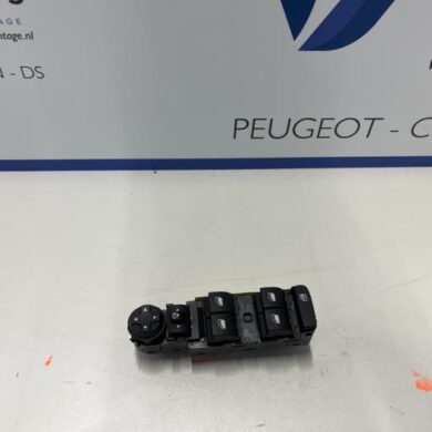 Opel Corsa 1.2 Turbo 12V 130 Multi-functional window switch 2022 96788264ZD