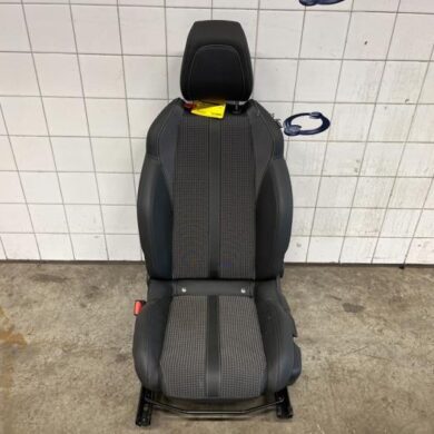 Peugeot 2008  Seat, left 2020 9823918880-9823917680
