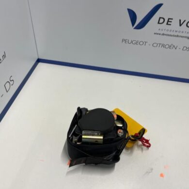 Peugeot 206 1.6 16V Seatbelt tensioner, right 2004 8973WL-8974GV