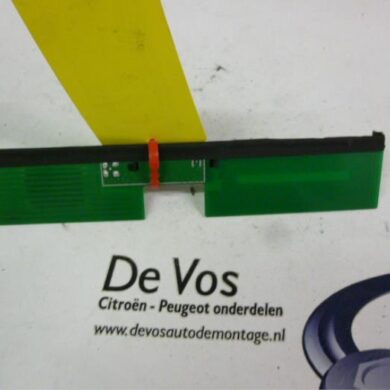 Peugeot 308 1.6 16V THP 150 Antenna 2009 6561WH