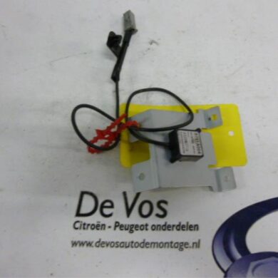 Citroen C-Crosser 2.2 HDiF 16V Antenne 2008 6590Y3