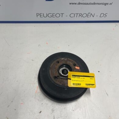 Citroen C4 Cactus 1.2 PureTech 110 12V Remtrommel achter 2015 424759