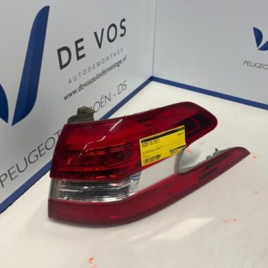 Peugeot 308 1.6 BlueHDi 120 Achterlicht rechts 2017 9678093880