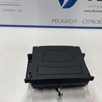 DS Automobiles DS3 Crossback 1.2 12V PureTech 130 Head-up display HNS 2020 1641882180