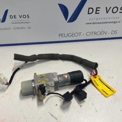 Peugeot 206 1.6 16V Convertible motor 2005 8446G0