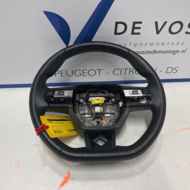DS Automobiles DS3 Crossback 1.2 12V PureTech 130 Steering wheel 2020 98244133ZE