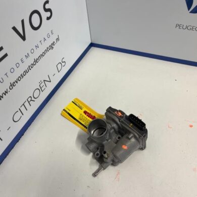 Peugeot 108 1.0 12V Gasklephuis CFB 2015 1611551380