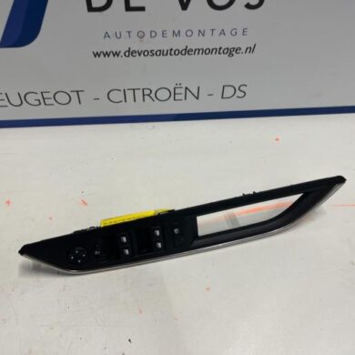 Peugeot 3008 1.2 12V e-THP PureTech 130 Multi-functional window switch 2021 98319739ZD