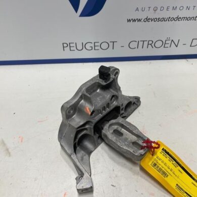 DS Automobiles DS3 Crossback 1.2 12V PureTech 130 Gearbox mount 2020 9824312980 20XJ03