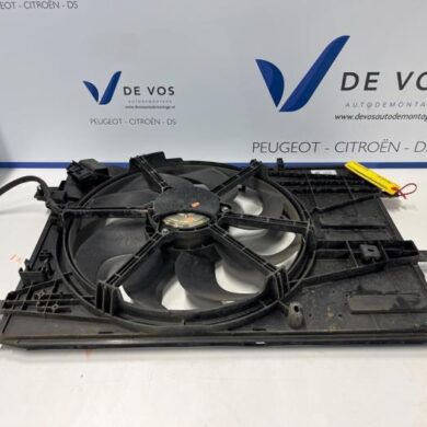 Peugeot 5008  Cooling fan housing 2020 9832930080