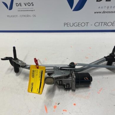 Citroen C4 1.2 PureTech 130 12V Ruitenwissermotor voor 2020 9824784980