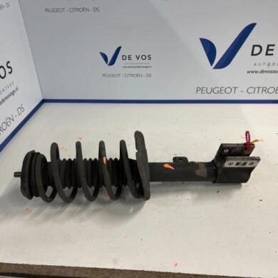 Peugeot 5008 1.6 HDiF 16V Schokdemperpoot links-voor 2014 9807734180