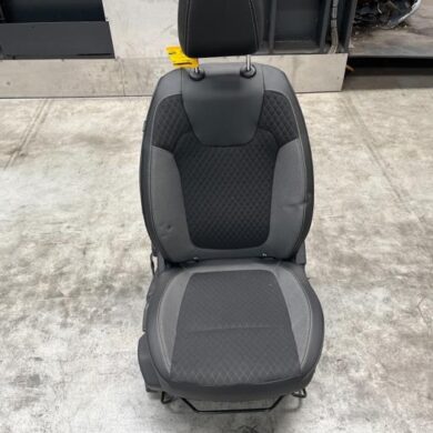 Opel Grandland X 1.6 Turbo 16V Hybrid4 Seat, right 2021 9818167480-9827060480