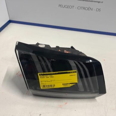 Peugeot 3008 1.2 12V e-THP PureTech 130 Achterlicht links 2021 9836231480