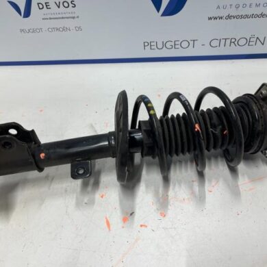 Citroen C5 Aircross  Stoßdämpferstrebe rechts vorne 2019 9833696680