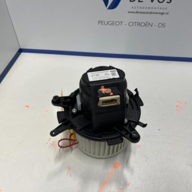 Opel Grandland X 1.6 Turbo 16V Hybrid4 Heizung Belüftungsmotor 2021 9821292180