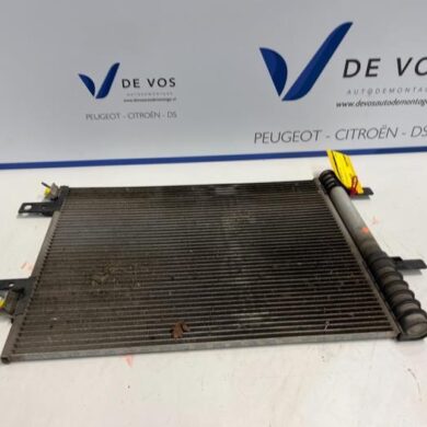Peugeot 5008  Air conditioning radiator YHZ 2020 9817275680