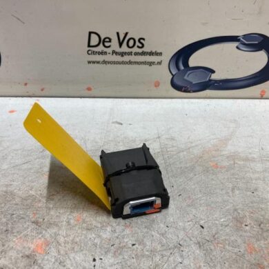 Peugeot 308 1.2 12V e-THP PureTech 130 Front camera 2020 1640245880-9831723380