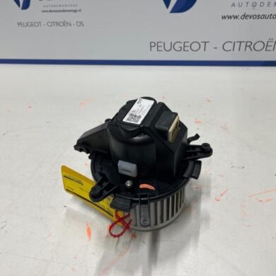 Citroen Berlingo  Heizung Belüftungsmotor 2020 9821292380