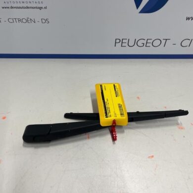 Opel Grandland X 1.5 CDTI 130 Rear wiper arm 2020 YP000159YX