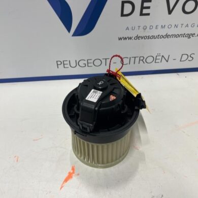 Citroen C4 1.2 PureTech 130 12V Kachel Ventilatiemotor 2020 9840566480