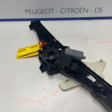 Citroen C5 Aircross  Rear door window mechanism 4-door, right 2019 9822455280