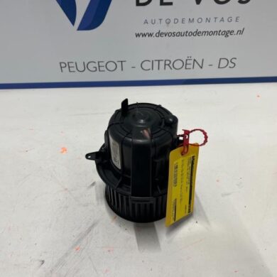 Citroen C4 Cactus 1.2 PureTech 110 12V Heating and ventilation fan motor 2018 6441CS